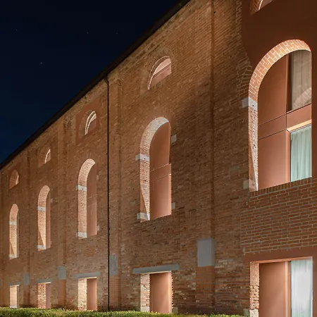 Hyatt Centric Venice Szálloda