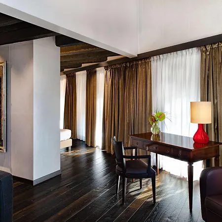 Отель Hyatt Centric Venice 4*